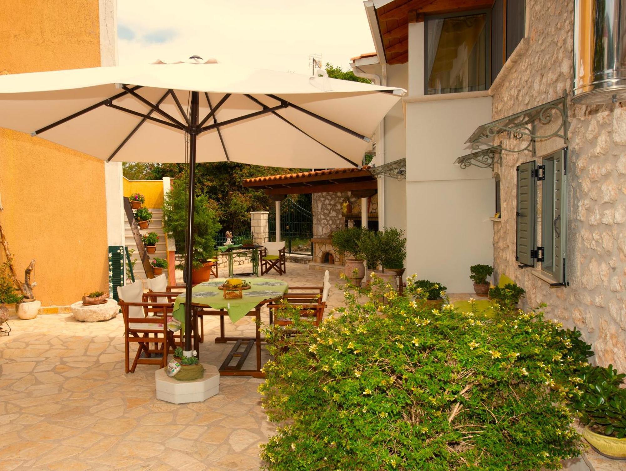 Villa La Casa Di Bella A Tradional Stone House With Barbecue Kariá Exterior foto